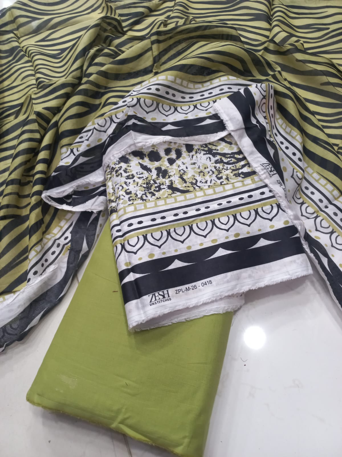 Zeesh Digital Printed Lawn 3pc Unstiched ZEESH TEXTILE 2026 Latest Collection