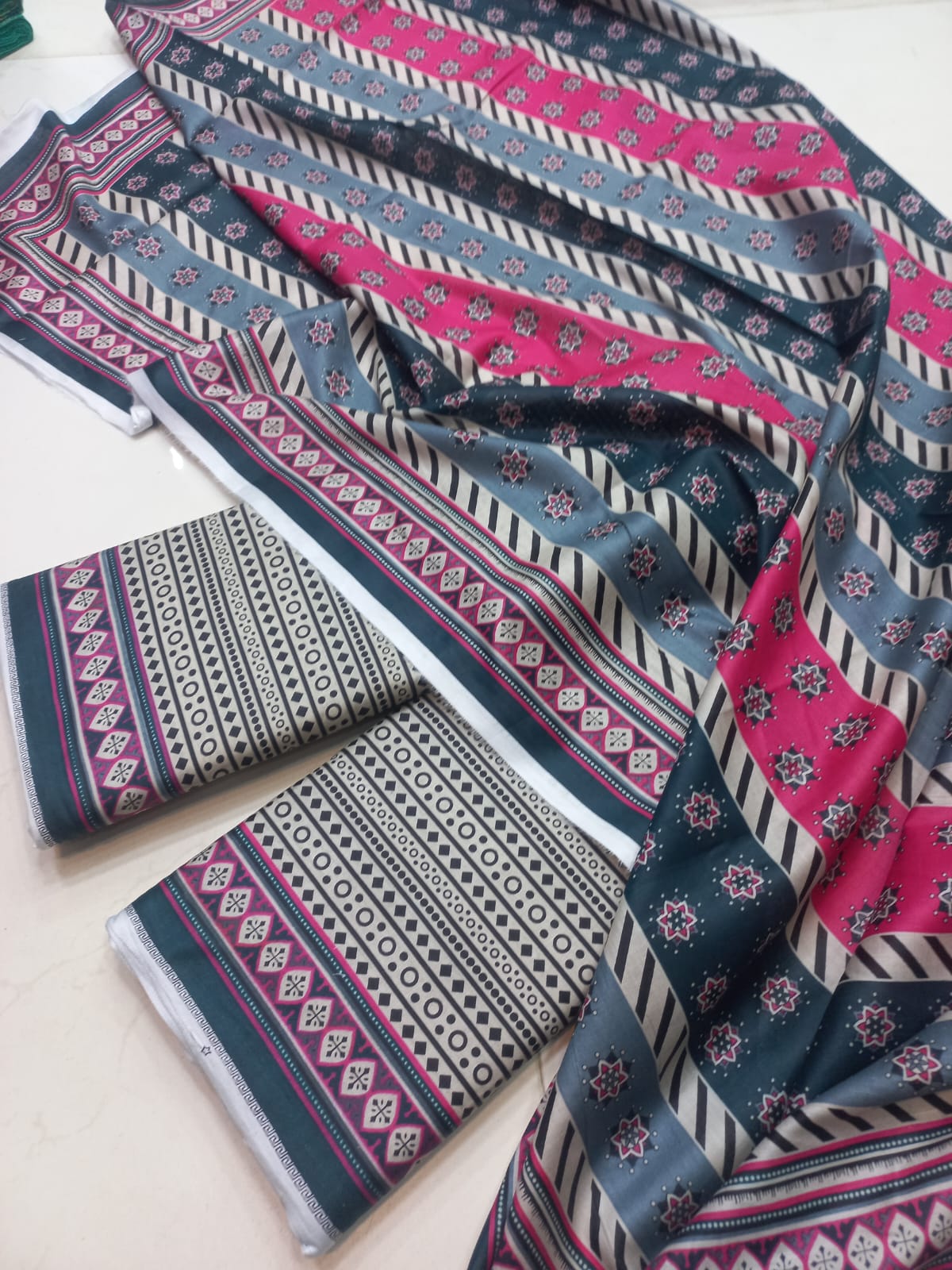 Trending Lawn Digital Printed 3pc Unstiched