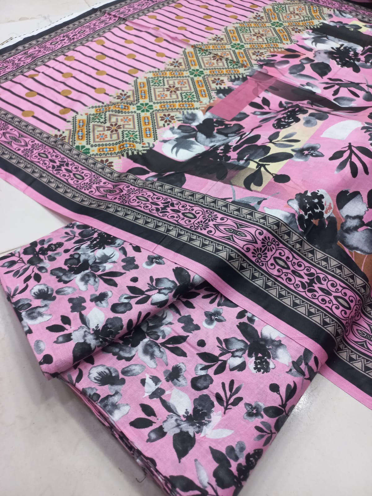 Most Demanding Digital Printed Lawn 3pc Unstiched 2026