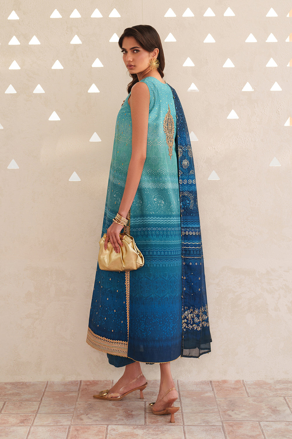 Barooque Chunri Embroidered Lawn 3pc Unstiched