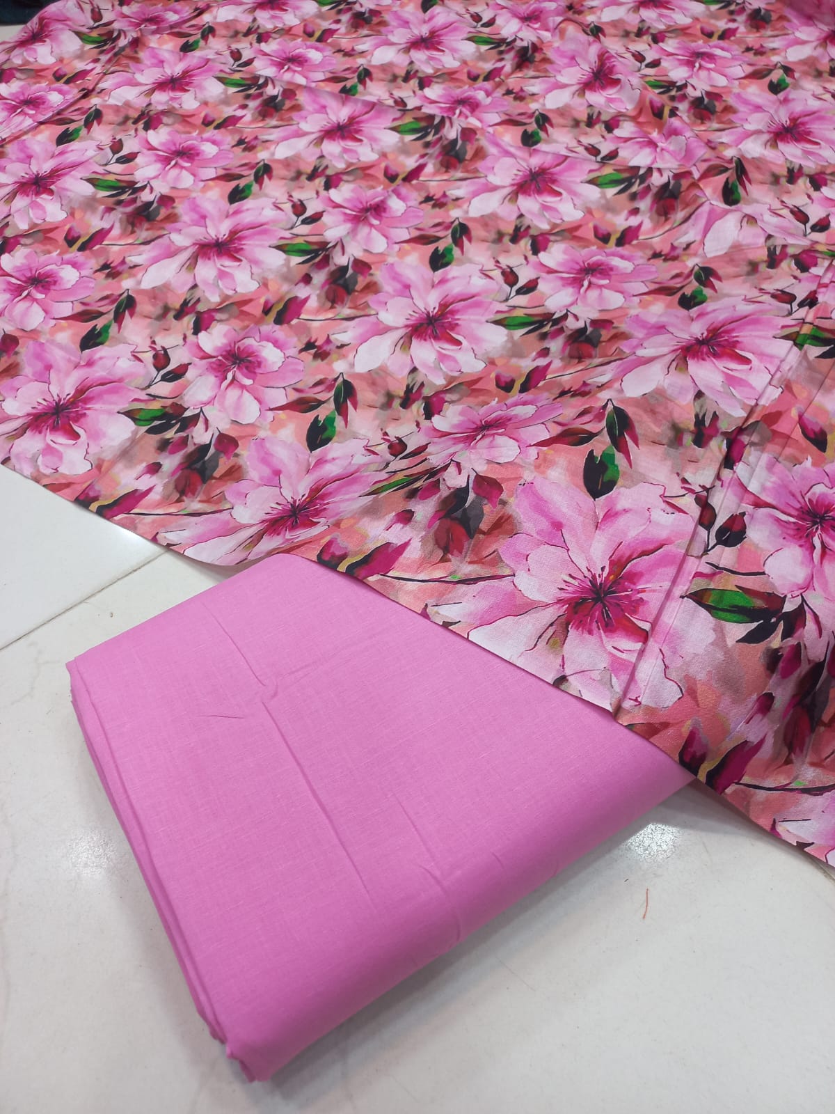 Al-Karam Digital Printed Lawn 2pc Unstiched