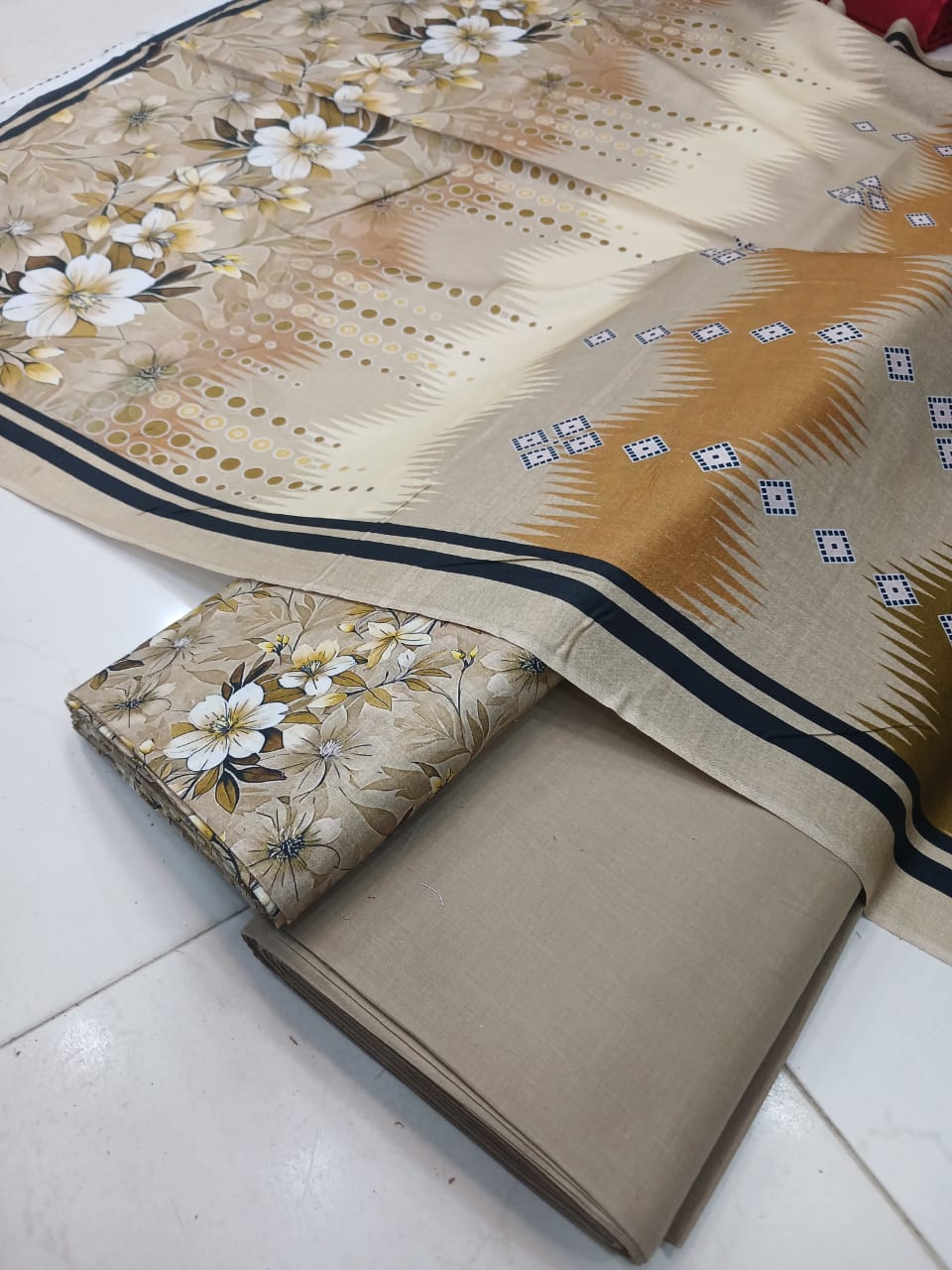 Al-Karam Lawn Digital Printed 3pc Unstiched