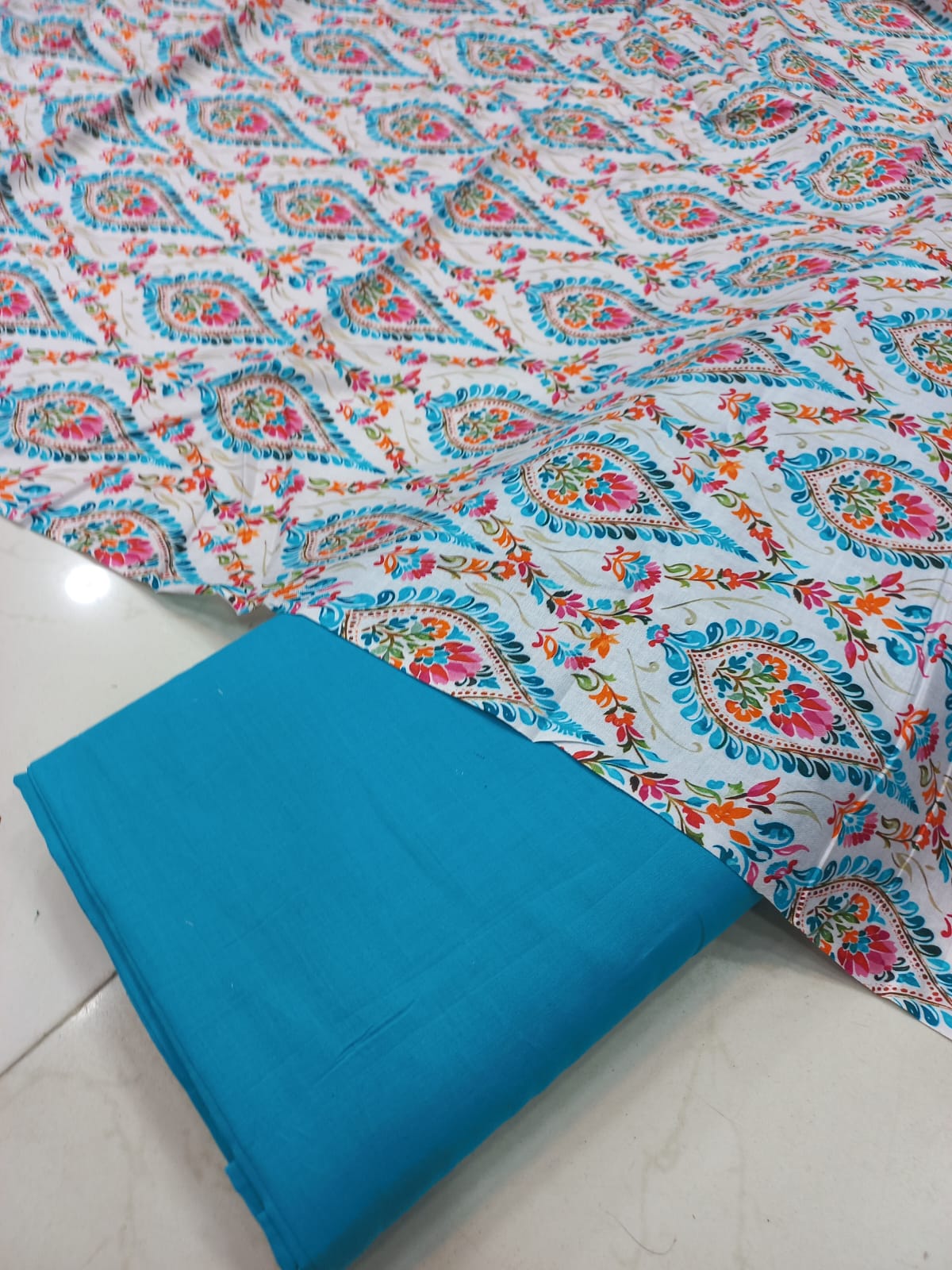 Al-Karam Digital Printed Lawn 2pc Unstiched