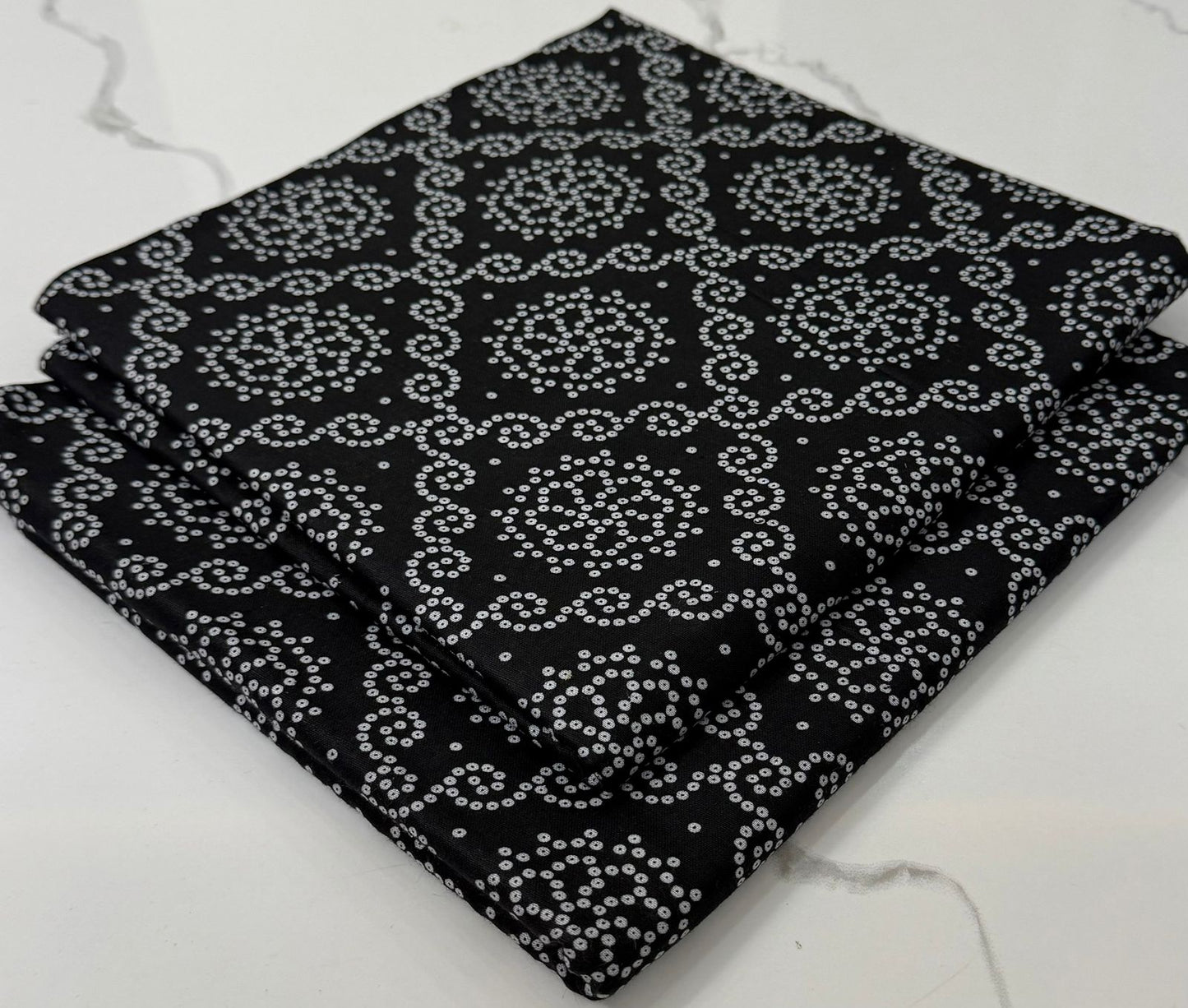Black Nd White Lawn 2pc Unstiched