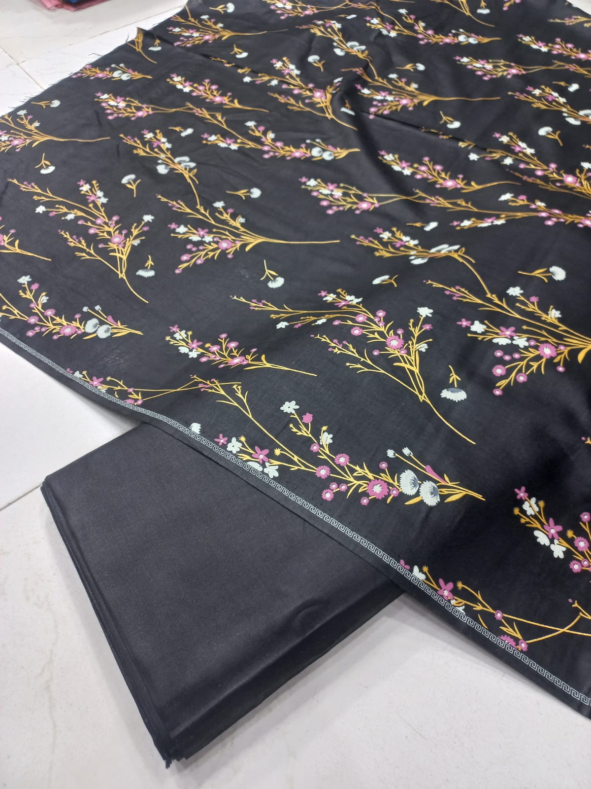 Al-Karam Digital Printed Lawn 2pc Unstiched