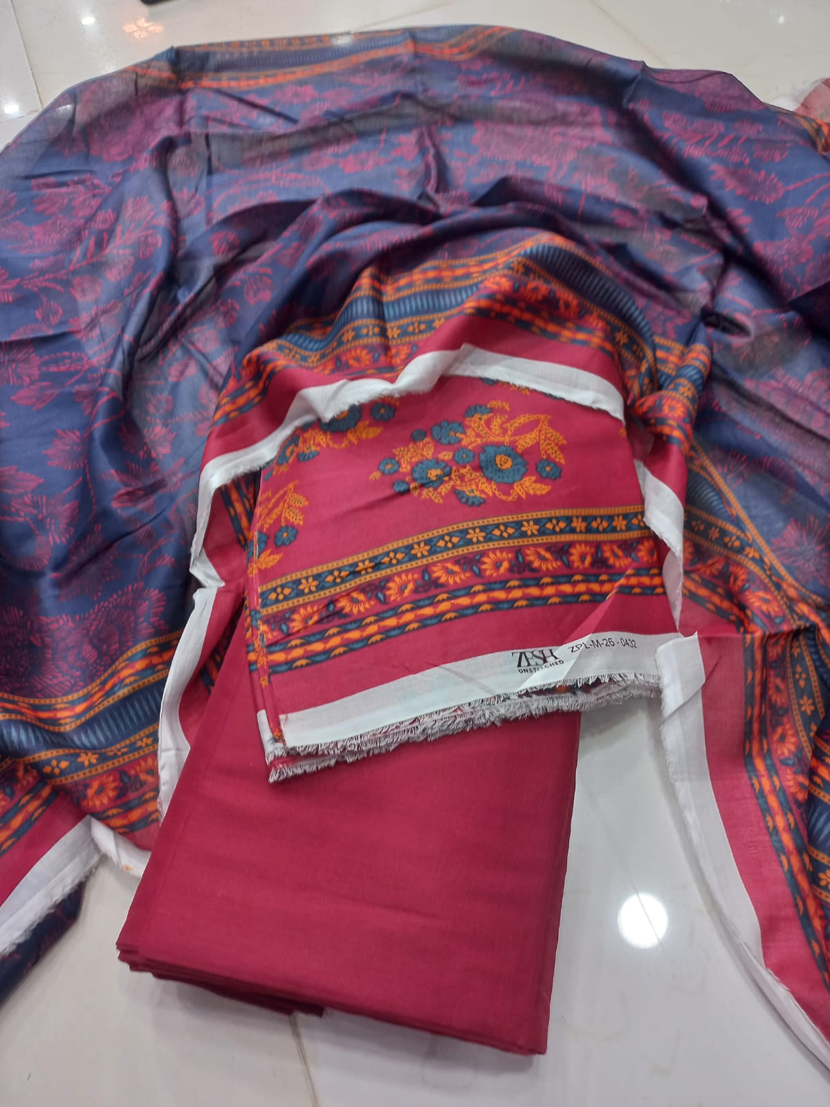 Zeesh Digital Printed Lawn 3pc Unstiched ZEESH TEXTILE 2026 Latest Collection
