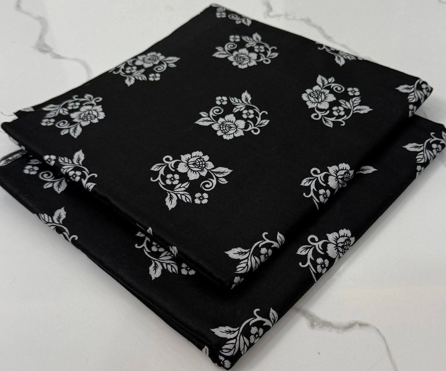 Black Nd White Lawn 2pc Unstiched